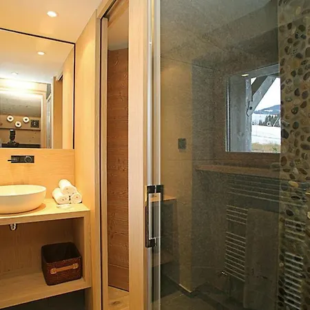 Luxury Chalet Courchevel With Pool & Jacuzzzi Hébergement de vacances Courchevel