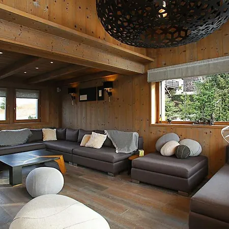 Modern Noves Holiday home