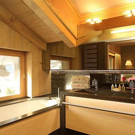 Ferienhaus Luxury Chalet Courchevel With Pool & Jacuzzzi Courchevel